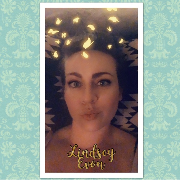 🌴Meet Your Posher🌴 - Picture 2 of 2